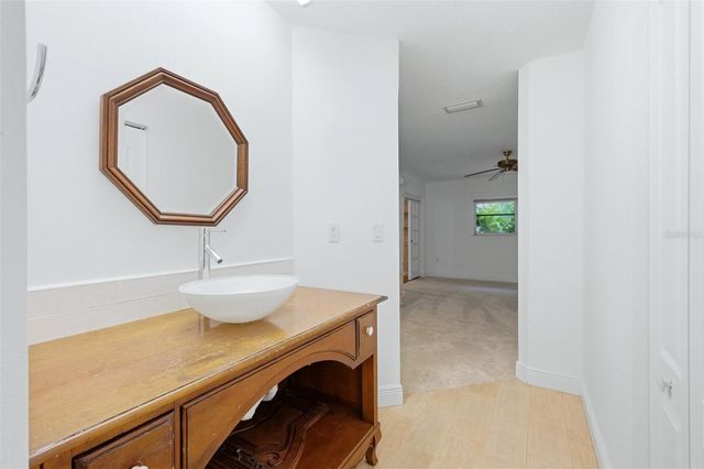 5273 VILLA MAJORCA COURT 25, Sarasota, FL 34235