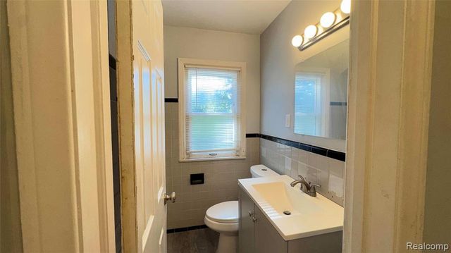 20244 Mccormick Street, Detroit, MI 48224