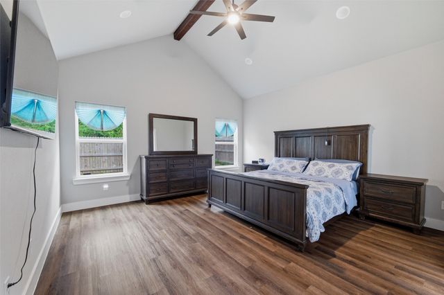 203 Pioneer Drive, Keene, TX 76059