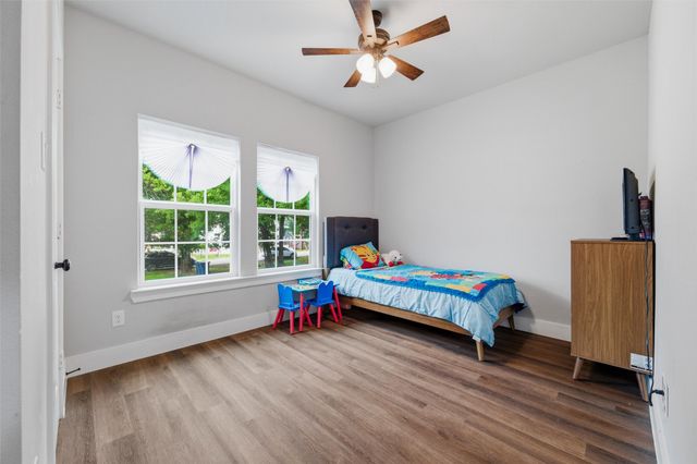 203 Pioneer Drive, Keene, TX 76059