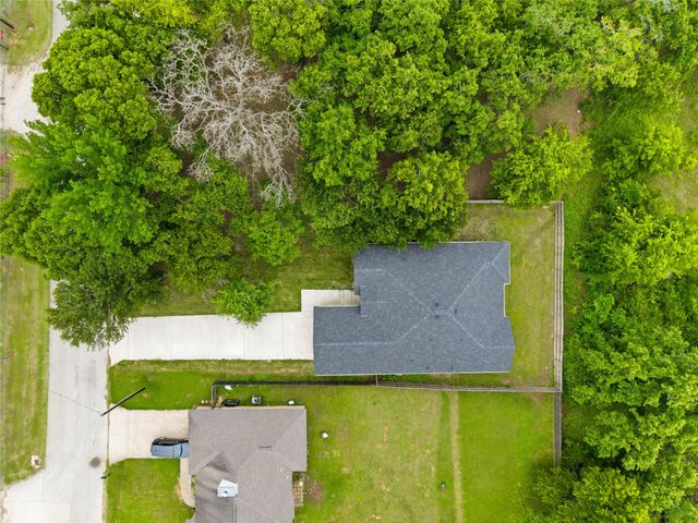 203 Pioneer Drive, Keene, TX 76059