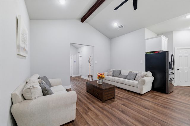 203 Pioneer Drive, Keene, TX 76059
