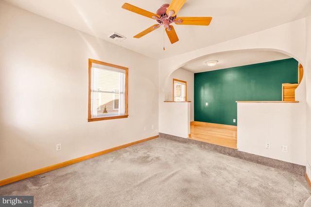 215 BLOUGH CT, Fairless Hills, PA 19030