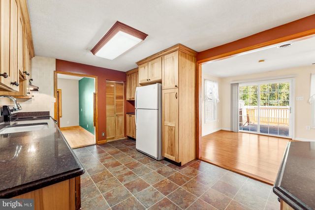 215 BLOUGH CT, Fairless Hills, PA 19030