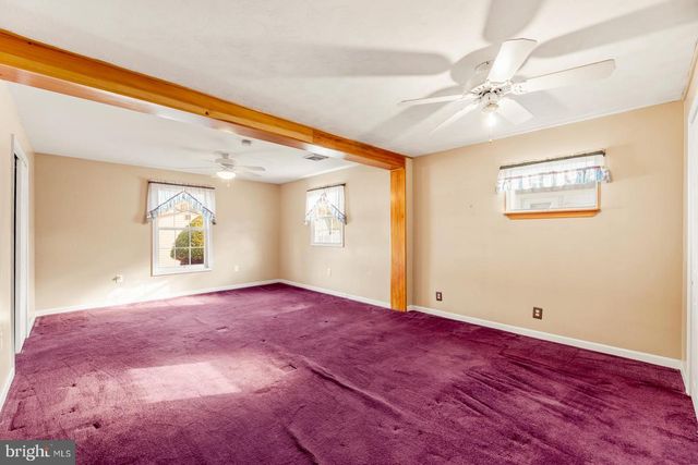 215 BLOUGH CT, Fairless Hills, PA 19030