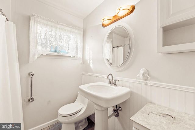 215 BLOUGH CT, Fairless Hills, PA 19030