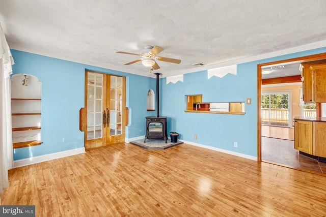 215 BLOUGH CT, Fairless Hills, PA 19030