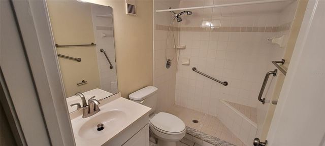 180 MAGNOLIA WOODS COURT 18C, Deltona, FL 32725