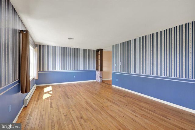 12 MOSER LN, Shoemakersville, PA 19555
