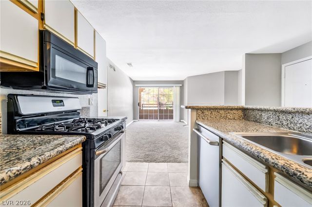 2200 South Fort Apache Road 2044, Las Vegas, NV 89117