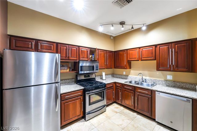 2200 South Fort Apache Road 2044, Las Vegas, NV 89117