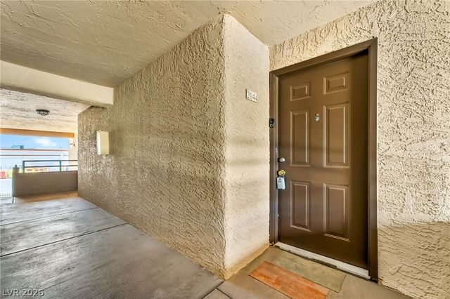 2200 South Fort Apache Road 2044, Las Vegas, NV 89117
