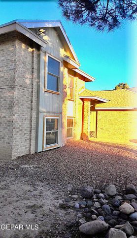 375 Brill Circle Circle, Horizon City, TX 79928