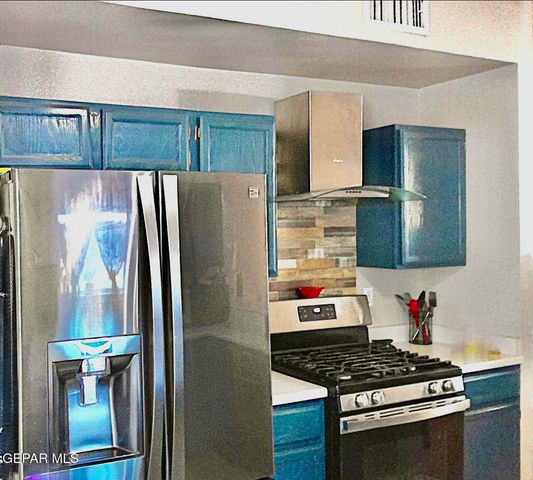 375 Brill Circle Circle, Horizon City, TX 79928