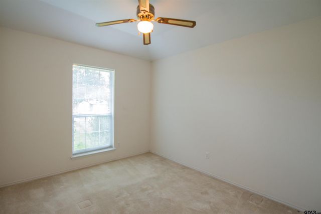 10759 Southern Trace Cir, Flint, TX 75762