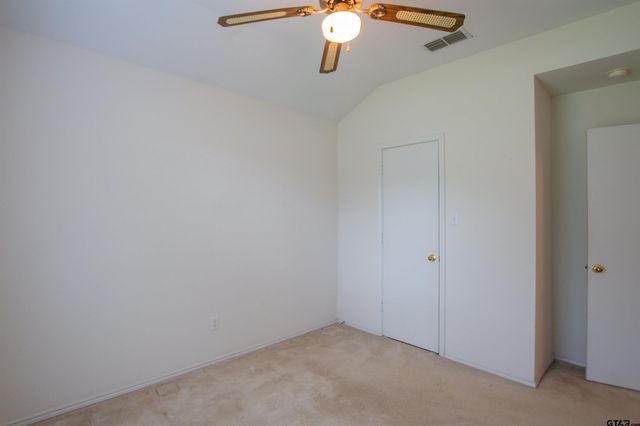10759 Southern Trace Cir, Flint, TX 75762
