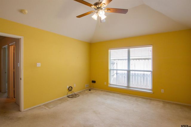 10759 Southern Trace Cir, Flint, TX 75762