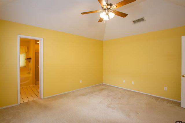 10759 Southern Trace Cir, Flint, TX 75762