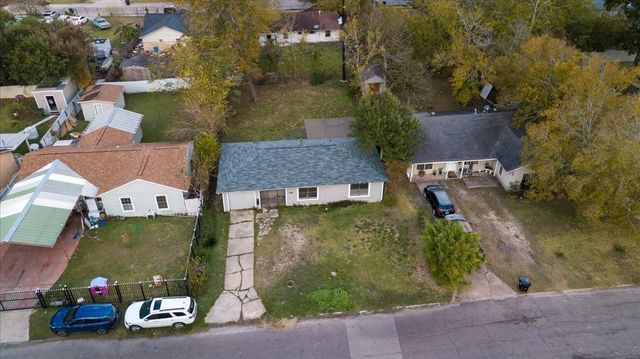 5851 Southtown Street, Houston, TX 77033