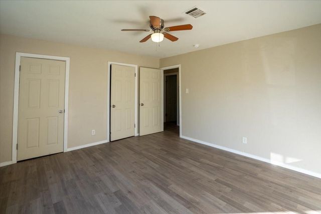 5851 Southtown Street, Houston, TX 77033