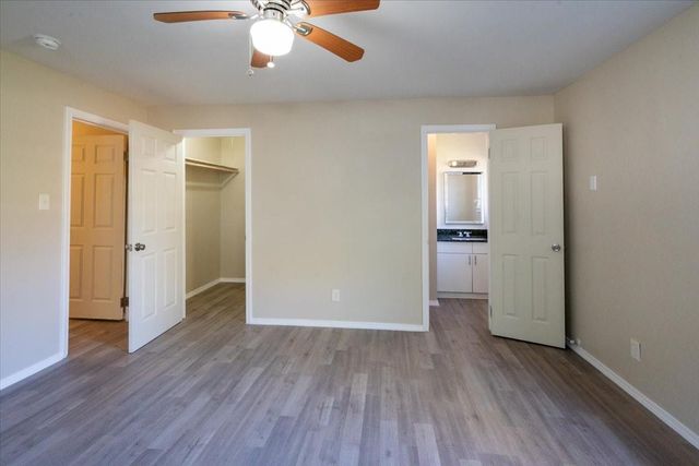 5851 Southtown Street, Houston, TX 77033