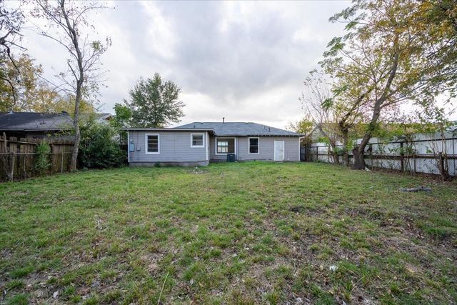 5851 Southtown Street, Houston, TX 77033