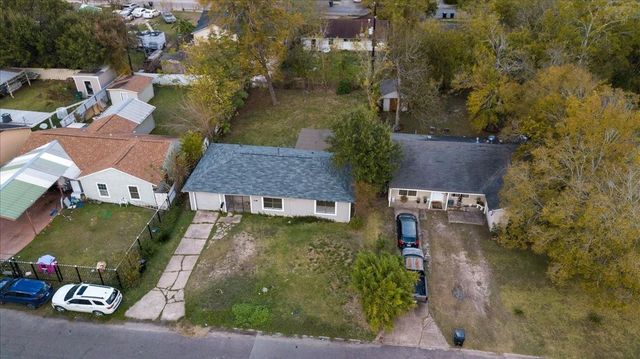 5851 Southtown Street, Houston, TX 77033