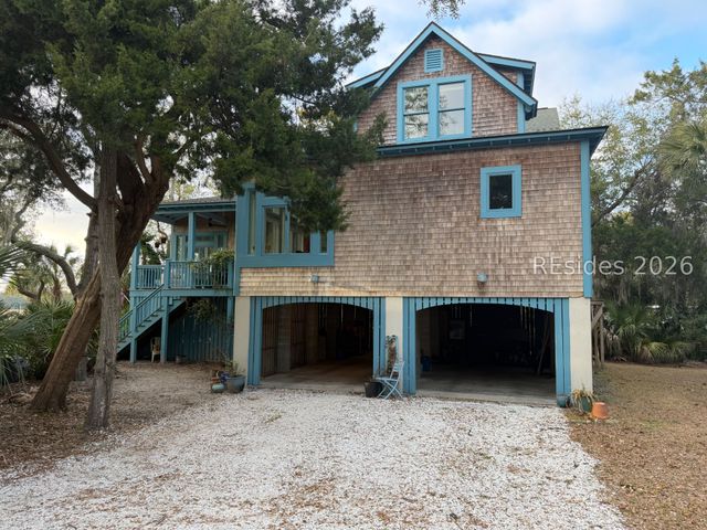 77 Inglewood Cir, St Helena Island, SC 29920