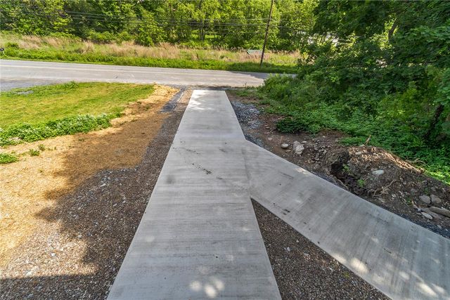 624 Main Road, Franklin Twp, PA 18235