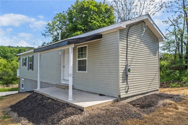 624 Main Road, Franklin Twp, PA 18235