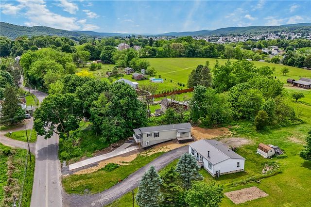 624 Main Road, Franklin Twp, PA 18235