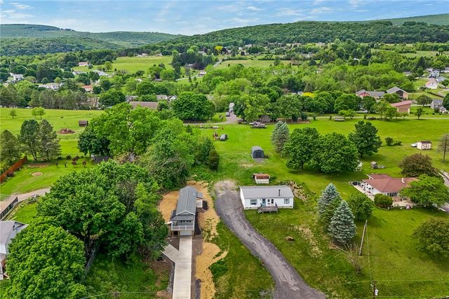 624 Main Road, Franklin Twp, PA 18235