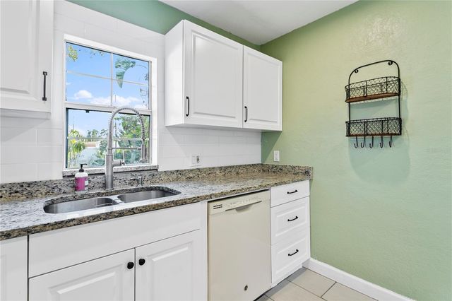 4740 22ND AVENUE N, St Petersburg, FL 33713