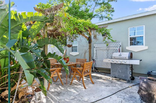 4740 22ND AVENUE N, St Petersburg, FL 33713