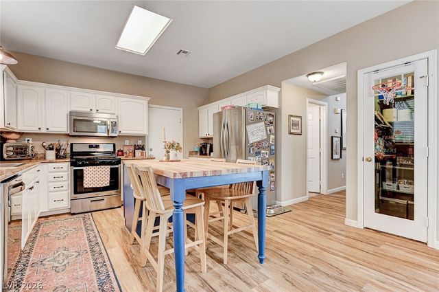 10617 Austin Bluffs Avenue, Las Vegas, NV 89144