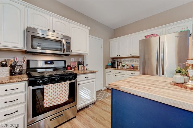 10617 Austin Bluffs Avenue, Las Vegas, NV 89144