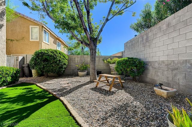 10617 Austin Bluffs Avenue, Las Vegas, NV 89144