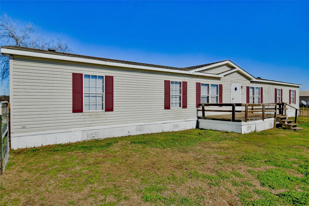 4040 Dillard Court, Joshua, TX 76058 — photo 2