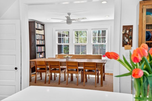 70 Curve St, Wellesley, MA 02482