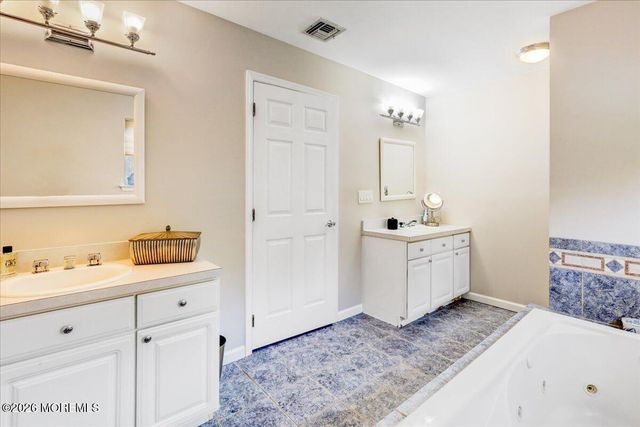 9 Cecilia Court, Howell, NJ 07731