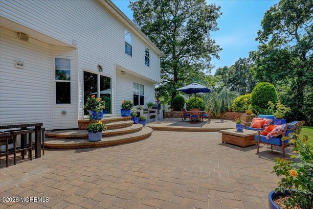 9 Cecilia Court, Howell, NJ 07731