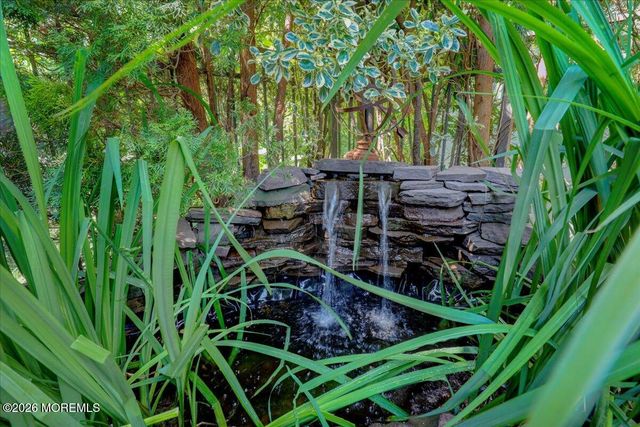 9 Cecilia Court, Howell, NJ 07731