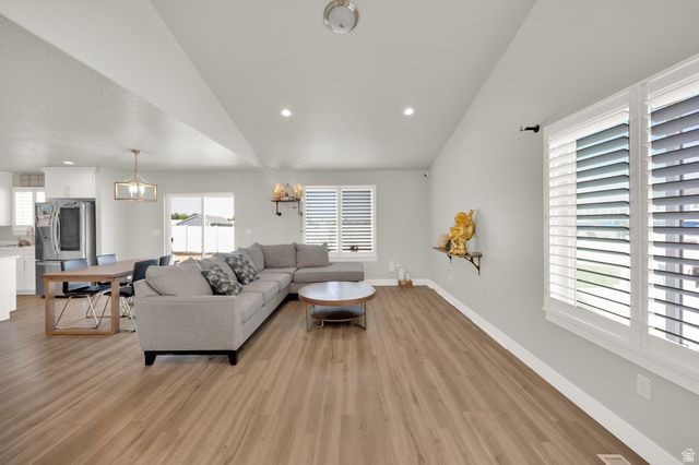 5106 W JAYCIE CT, Kearns, UT 84118