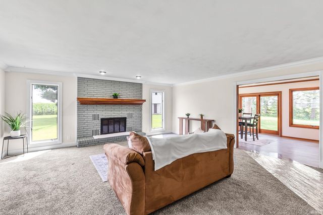 21722 N State Road 101, Woodburn, IN 46797