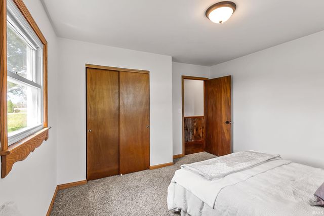 21722 N State Road 101, Woodburn, IN 46797