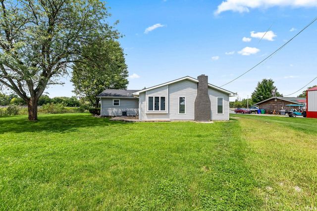 21722 N State Road 101, Woodburn, IN 46797