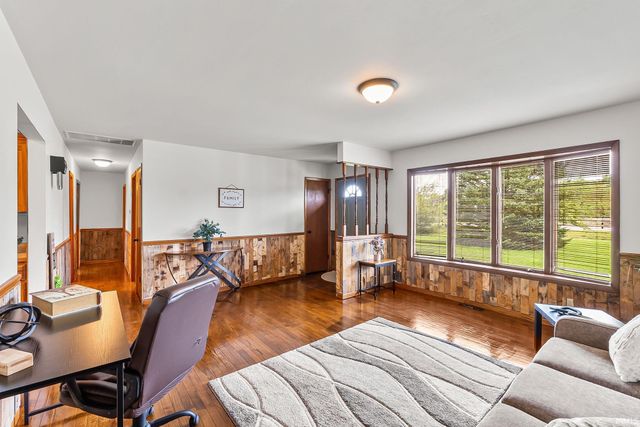 21722 N State Road 101, Woodburn, IN 46797