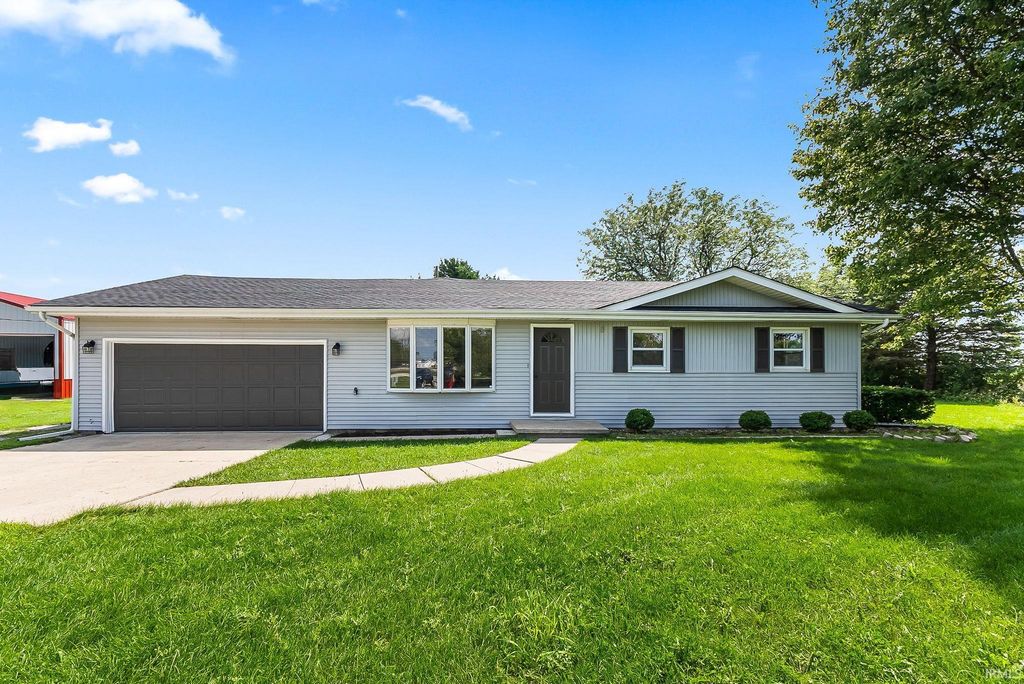 21722 N State Road 101, Woodburn, IN 46797