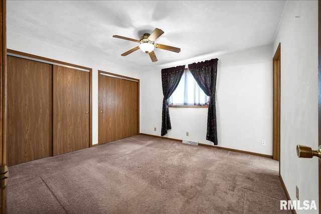 1215 E SYCAMORE Street, Canton, IL 61520