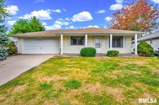 1215 E SYCAMORE Street, Canton, IL 61520